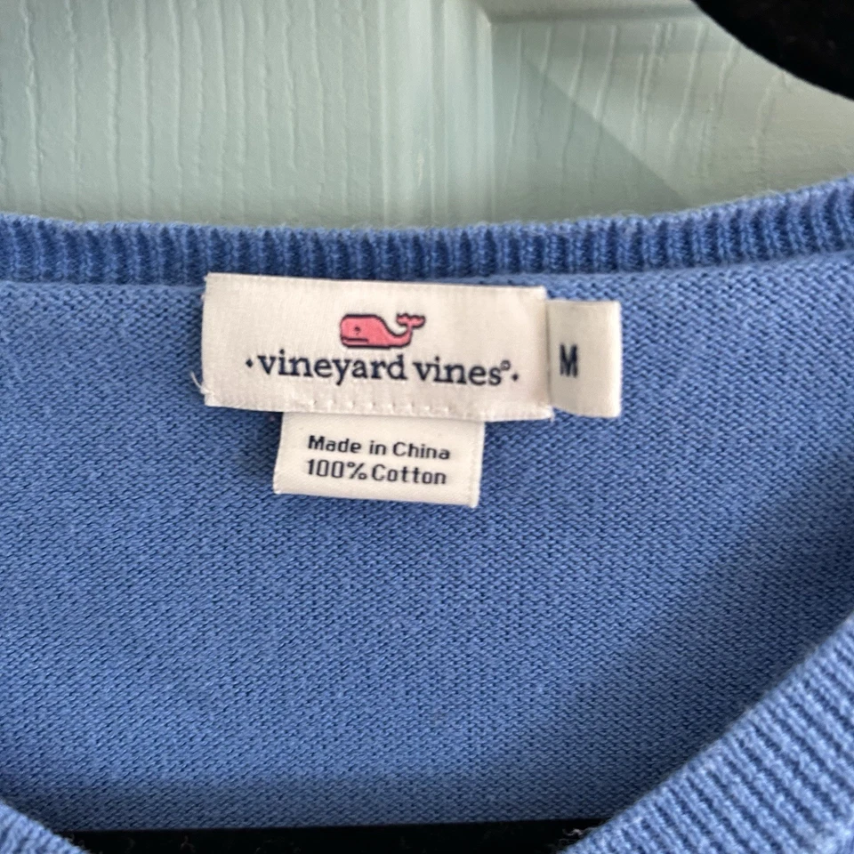 Vineyard Vines 女式蓝色开衫毛衣中号纽扣棉鲸鱼标志 — 第 2/4 张图片