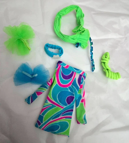 Barbie 1992 Vintage Totally Hair Teresa Doll dress & accessories only nice