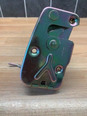 MGB ROADSTER / GT (1967-80) L/H  (UK Passenger side) DOOR LOCK LATCH MECHANISM