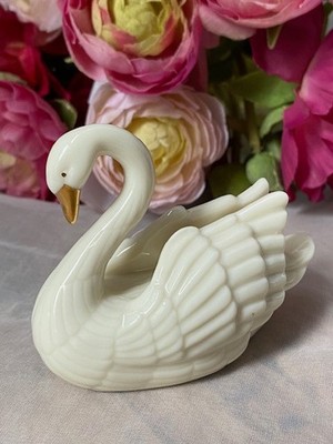 Vintage Lenox Porcelain Swan Place Card Holder/Cake Topper, Ivory