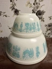 New ListingPyrex Turquoise Amish Butterprint Mixing Bowls #401-1.5 pt. & #403-2.5 Qt.