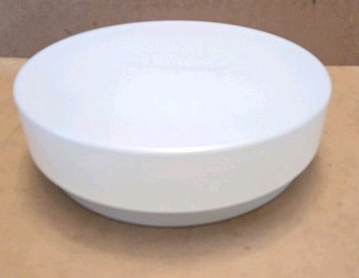 LUMAPRO 2ZE32 Ceiling Fixture 26W Round Compact Fluorescent (New in Box)