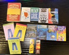 ZURU Mini Brands Books Lot  Mixed Series INCLUDES 1 LUXURY