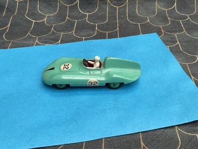 Dinky Toys Connaught Rennwagen Nr 236 grün 1956-59 in sehr gutem Zustand