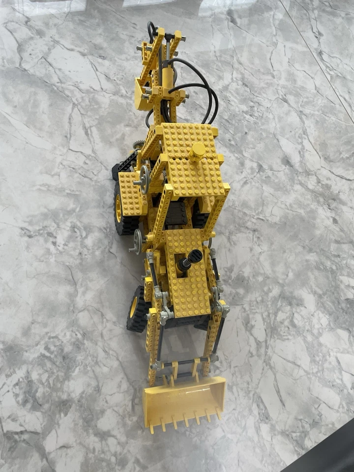 LEGO Technic 8862 Backhoe Grader, photo 1 of 2