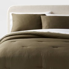 Full/Queen Washed Cotton Sateen Comforter and Sham Set Dark Olive Green -