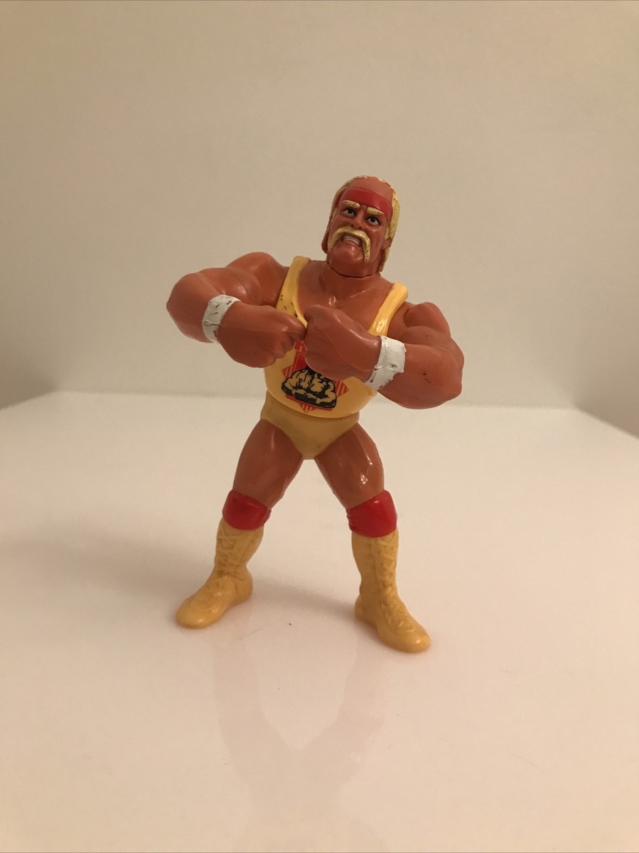 Hulk Hogan Figure Vintage WWF Bear hug Action | eBay