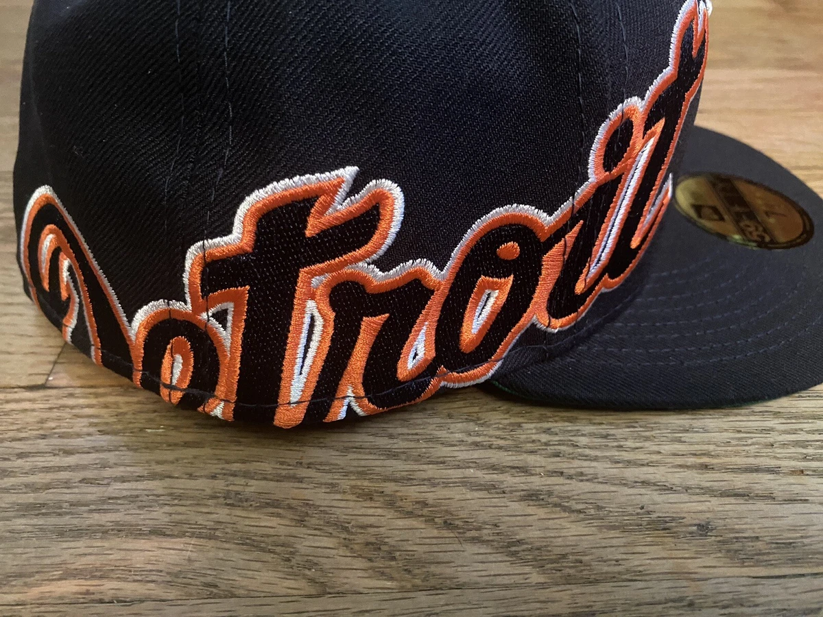 New Era Side Split 59FIFTY Detroit Tigers Fitted Hat 7-1/2
