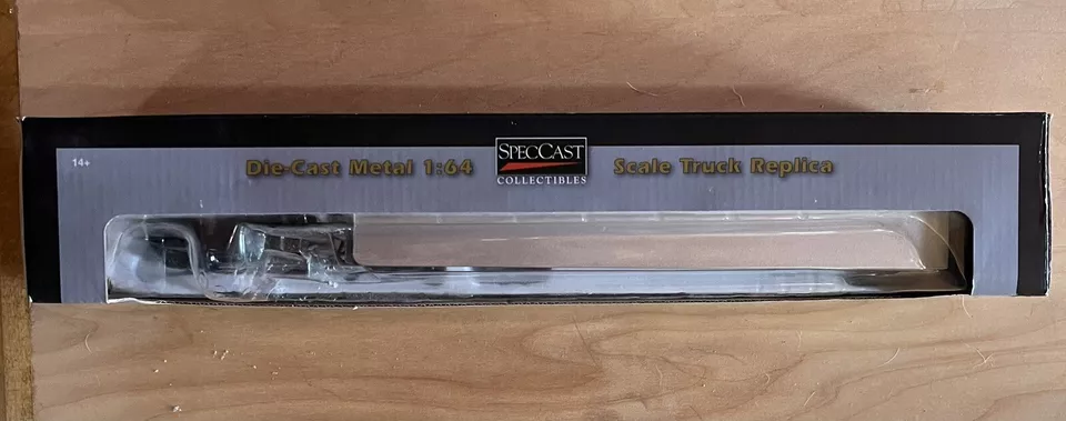 1/64 Scale Speccast Kenworth T660 Kinze 50 Year Anniversary Diecast Semi - Image 4 of 4