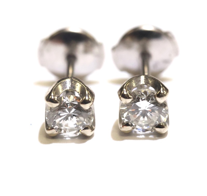 GIA certified new 14k white gold .77ct SI1 J round diamond stud earrings 1.5g