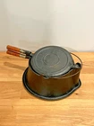 Wagner MFG Co Sidney, O #8 1910 Cast Iron High Base Waffle Maker