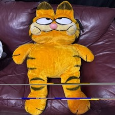 Huge Vintage 1981 Dakin Very Large 32" Garfield the Cat Plush