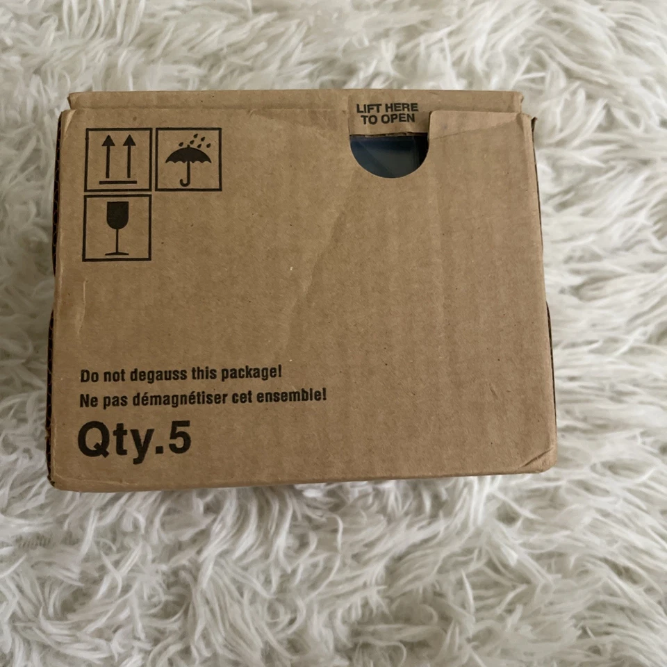 IBM One Box with 5 IBM LTO Ultrium 4 800GB Cartridges - Image 2 of 4