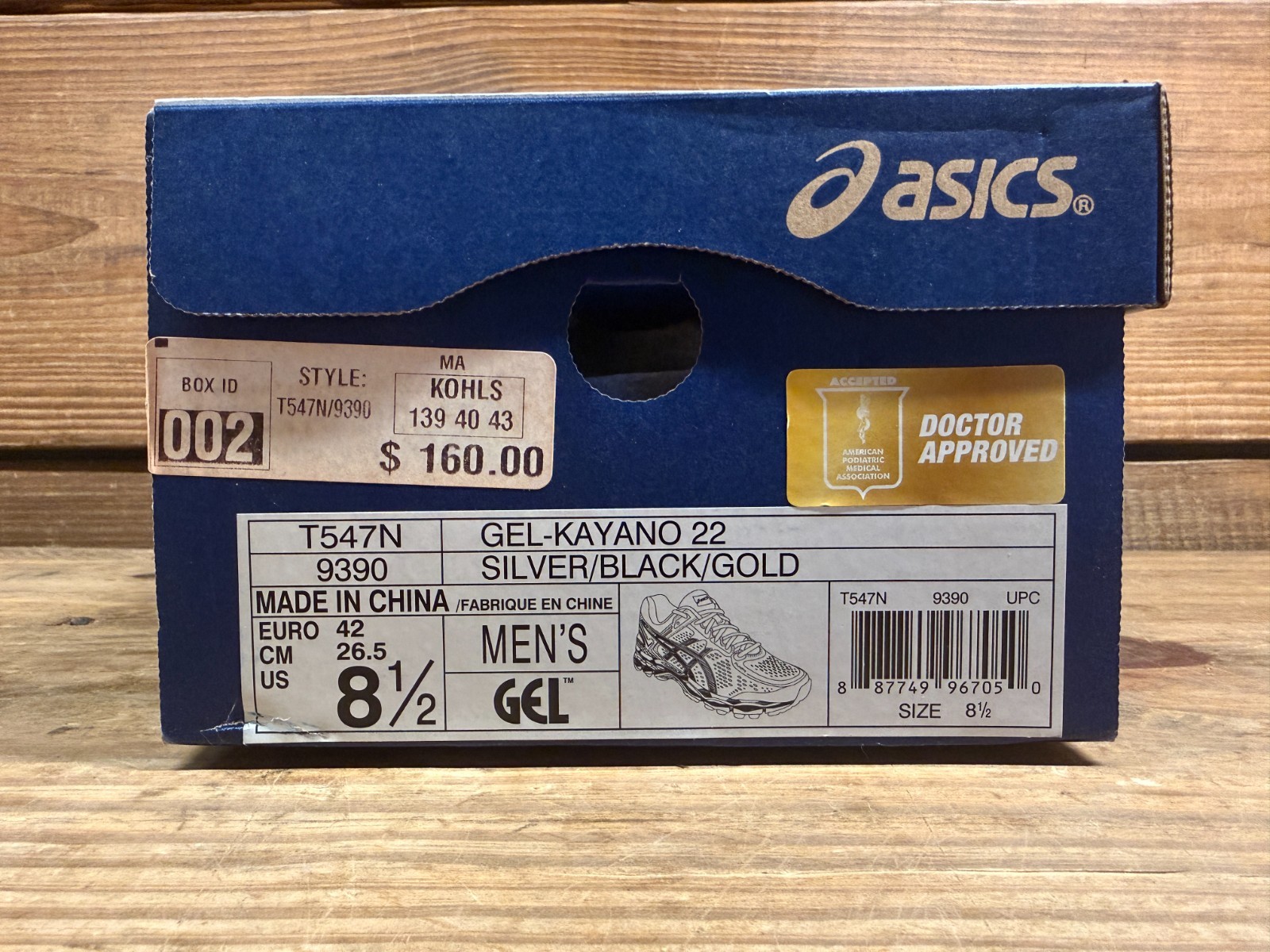 Asics Gel Kayano 22 Men Running Shoes Size 8.5 Black/Silver/Gold NEW thumbnail 2