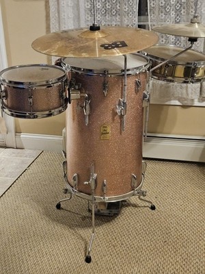 YAMAHA ''Club Jordan'' Champagne Sparkle Cocktail Drum Set w/Cymbals STEVE JORDAN