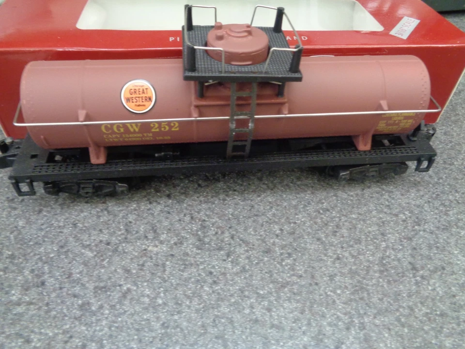 Pikesville Models S Gauge Great Western Tank Car #CGW 252  2013, New In Orig Box - Image 2 of 4