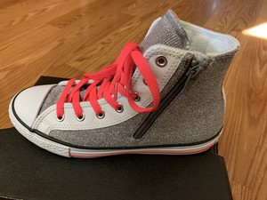 converse junior hi top