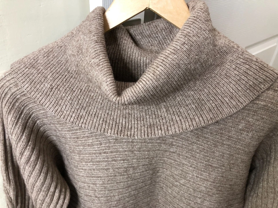 Suéter Anthropologie Moth Talla XS Para Mujer Acanalado Cuello Capucha Manga Dolman Foto 3 de 4