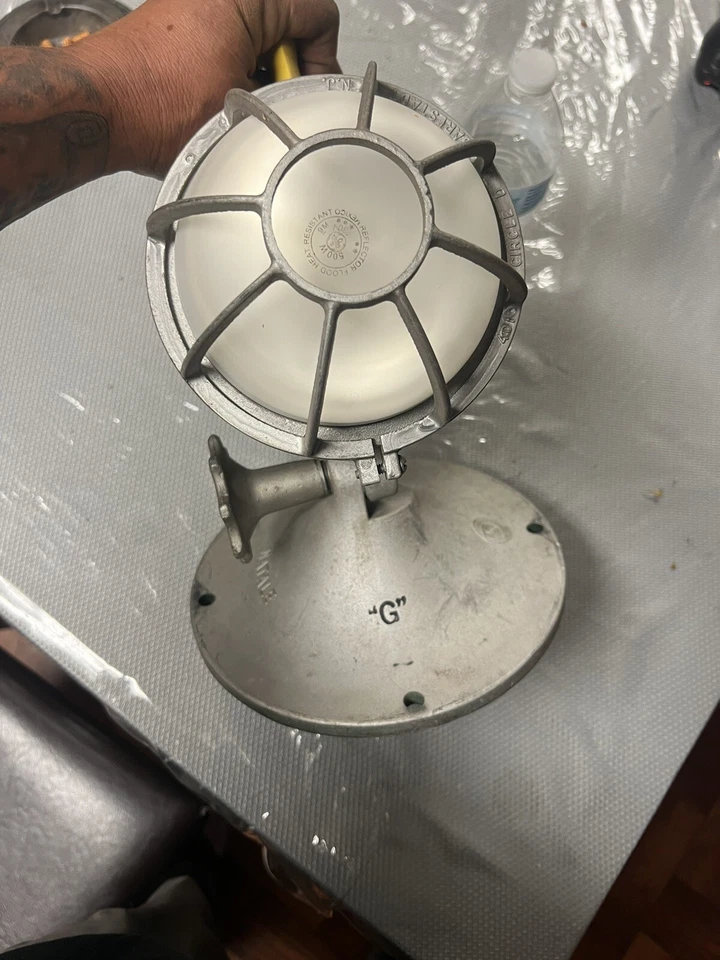 Винтажный прожектор NATALE Circle D для пожарной части грузовика *протестирован* - Изображение 2 из 4