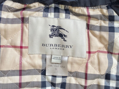 BURBERRY London Wax ELTON Cotton Field Jacket. Nova Check BURBERRY London Wax ELTON Cotton Field Jacket. Nova Check