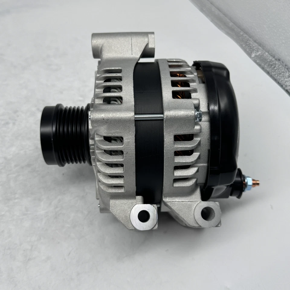 Alternador para Chrysler Van Town & Country V6 3,6 L 2011-2016 4210000770 Denso Foto 3 de 4