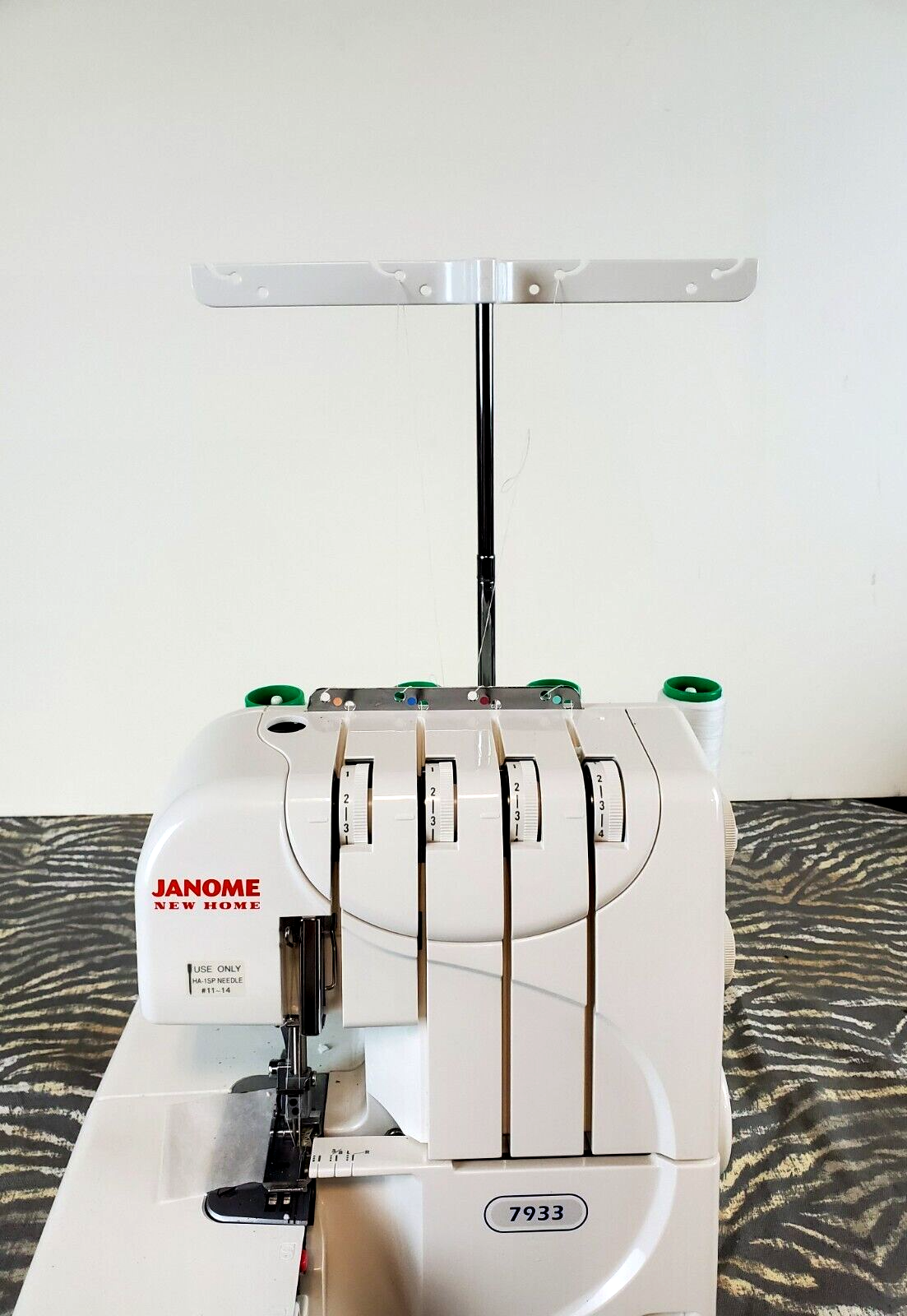 Janome New Home 7933 3 & 4 Thread Serger Sewing Machine eBay