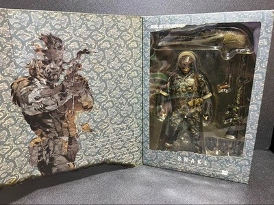 Medicom Toy RAH Metal Gear Solid 3 Snake Eater Camouflage Ver 1/6