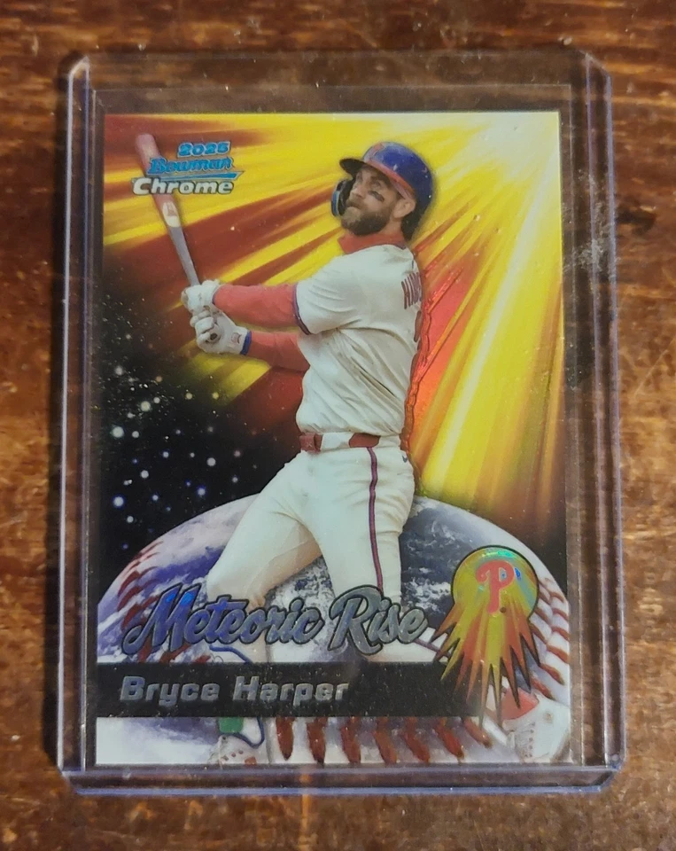 Bowman Chrome Bryce Harper/Phillies 2025. #'ED 4/50, 62/125, ascenso meteórico Foto 3 de 3