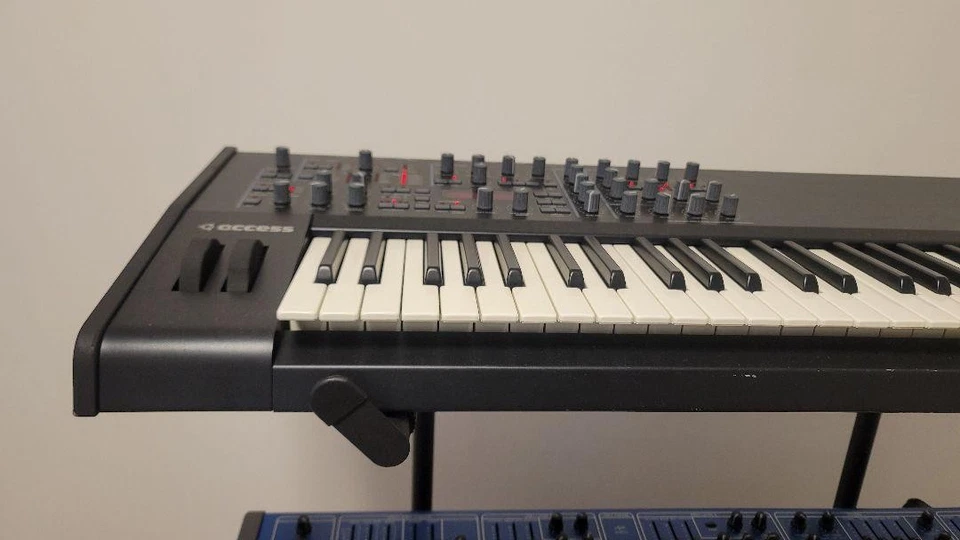 ACCESS Virus KC 61-key Virtual Analog Synthesizer - Image 4 of 4