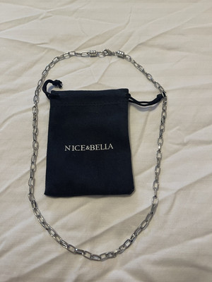 New 24 1/2  Nice & Bella Necklace. Silver Platinum Plated Necklace. Great Deal  