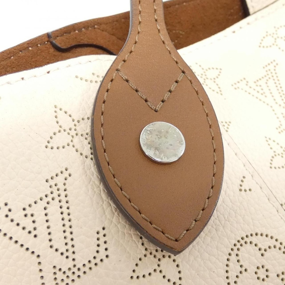 Louis Vuitton Hina Crossbody PM Crème Leather for sale online | eBay