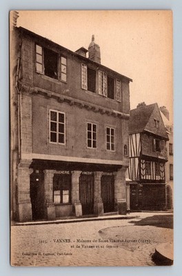Vintage Postcard of Maisons de Saint Vincent Perrier in Vannes, France