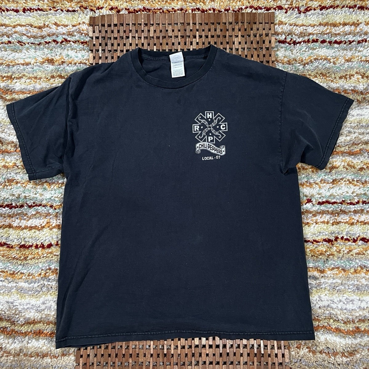 Red Hot Chili Peppers 2007 official T ©️ 2007 Red Hot Chili Peppers Classic Logo Band Printed T-Shirt