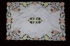 Embroidered Polyester Cutwork Floral Daisy Embroidery Placemats Table Runner