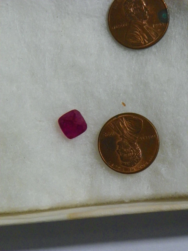 Lab Created Ruby 3.44 Cts 8MM Cushion Visible Flaws - Image 2 of 2