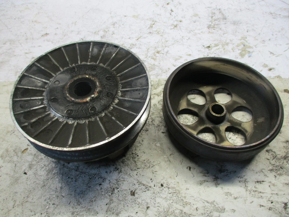 Frizione Posteriore Campana Gruppo Frizioni Vespa GTS 250 2005 2011 2012 Clutch - Immagine 4 di 4