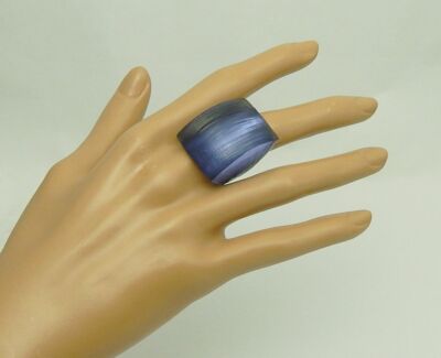 Alexis Bittar Big Chunky Purple Carved Lucite Ring Size ¾ Free