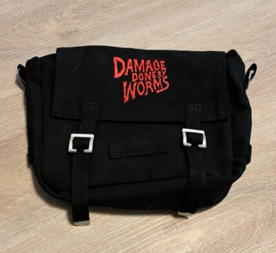 Damage done by Worms Tasche Psychobilly