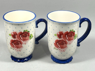 Set 2 Pioneer Woman Heritage Floral Coffee Mugs Footed Ceramic Red Roses 18 oz