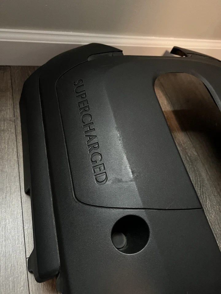 Cubierta del motor Jaguar XJR STR 2004-09 Foto 2 de 4