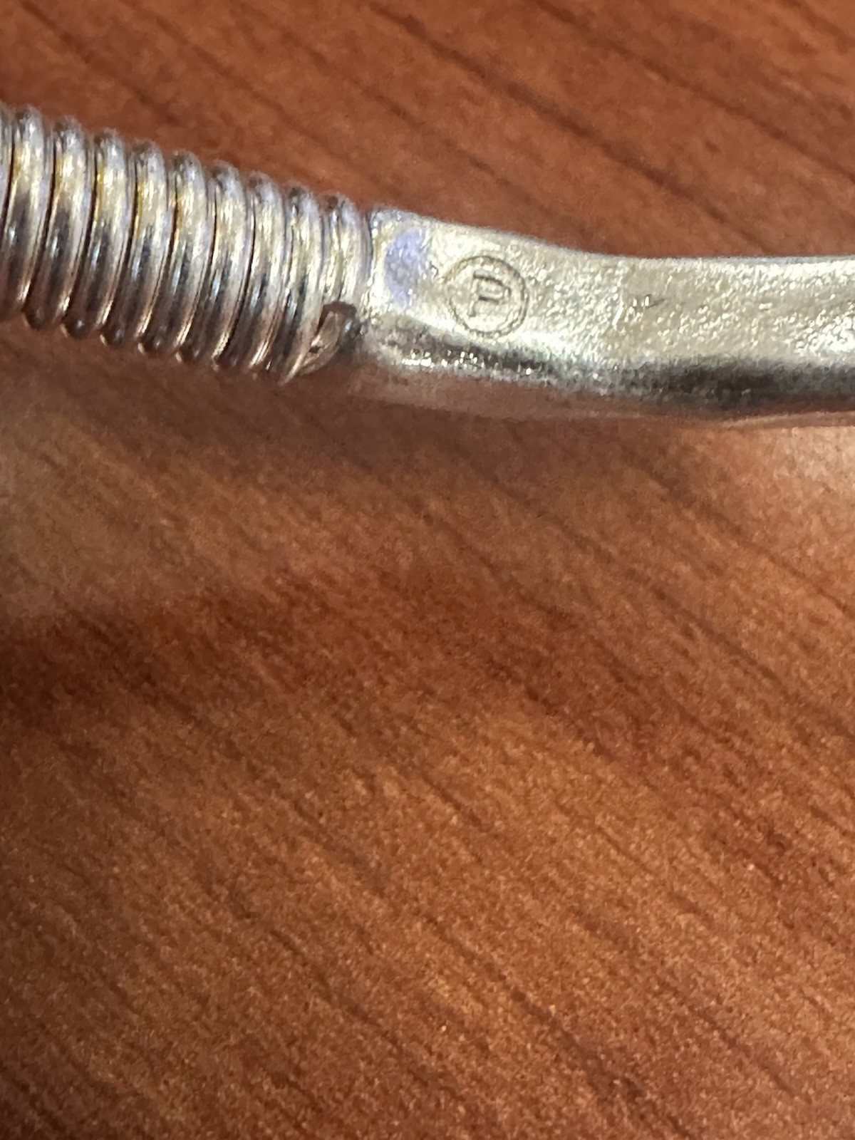 Hammered Open Cross Hinge Spring Silver Tone Cuff… - image 11