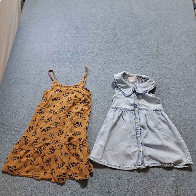 Bundle of 2 Kids Girls Dreses Size 5 Casual Outdoor Sleeveless