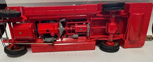 Franklin Mint 1/32 1922 Ahrens Fox R-K-4 Fire Truck - Picture 8 of 10