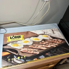 Lodge LPGI3 Logic Reversible Griddle, Seasoned Cast Iron, 20-In. - Quantity 1