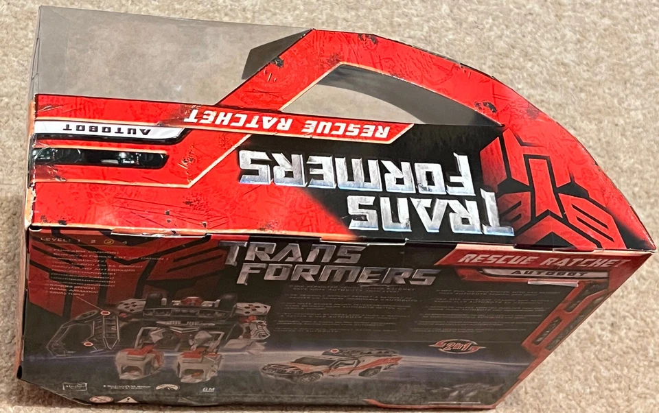 Transformers Voyager Class 2007 Movie Rescue Ratchet MISB - Image 3 of 3