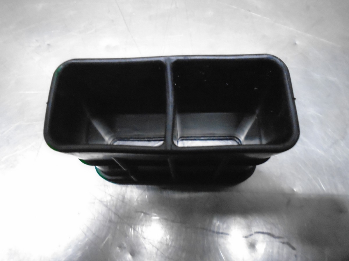 Kawasaki OEM Air Intake Duct Fits ZX600 Ninja 600/600RX 1985-87 P