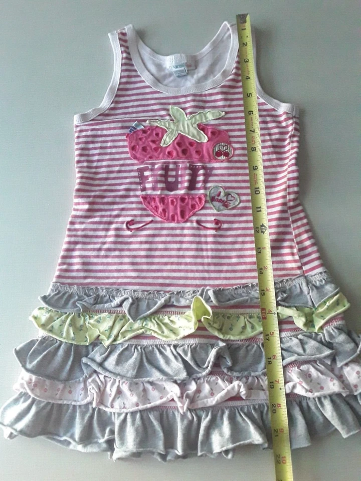 Vestido regata listrado rosa algodão Naartjie infantil meninas tamanho 5 aplique morango - Imagem 4 de 4