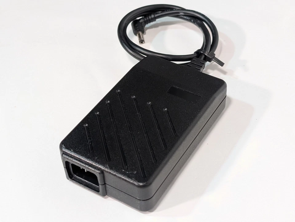 Adaptador universal de CA/CC GE 2018859-001 ICC ELECTRONICS, fuente de alimentación 3610 OEM Foto 3 de 4