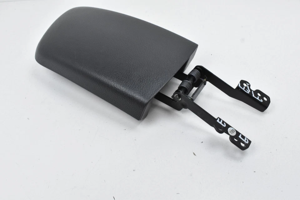 Toyota Yaris 2007-2011 sedán consola central reposabrazos de plástico negro cubierta de tapa OEM Foto 4 de 4