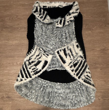 LIQUID Womens 2X Plus V-Neck Sleeveless Geome...